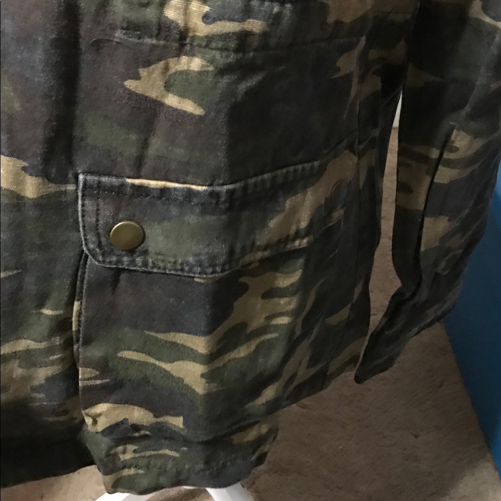 FINAL PRICE Camouflage Utility Jacket Jean Jacket - Picture 5 of 7